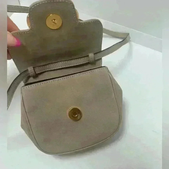 Authentic Salvatore Ferragamo Gancini Beige Suede Crossbody Bag w/COA - Picture 10 of 16